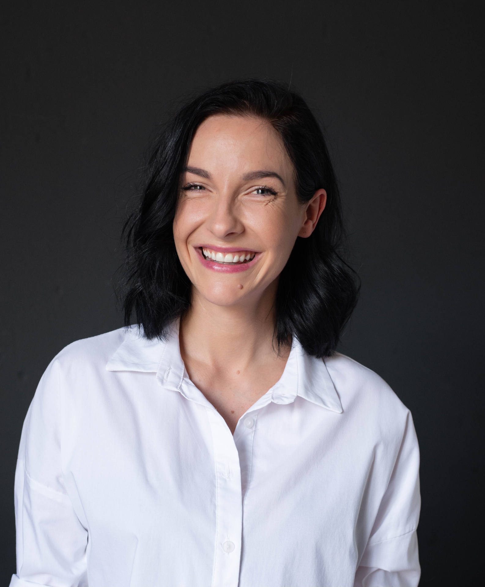 A close-up smiling portrait of Melinda Viljoen